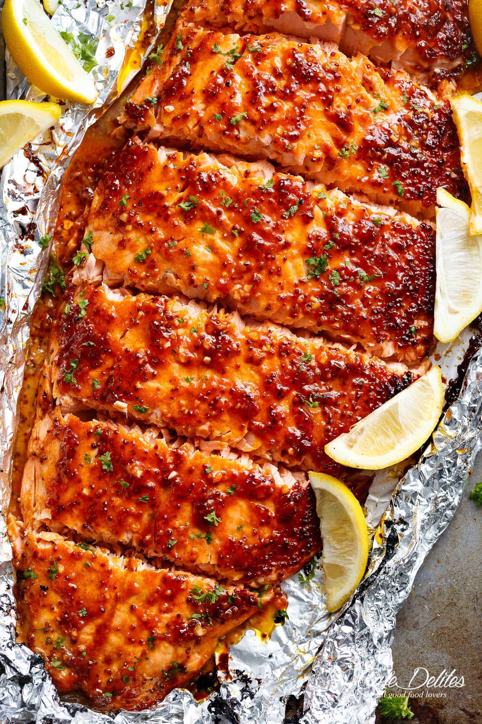 Healthy & Flavorful: Quick Honey Mustard Salmon Baked in Foil